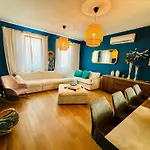 The Blue House Vilă *