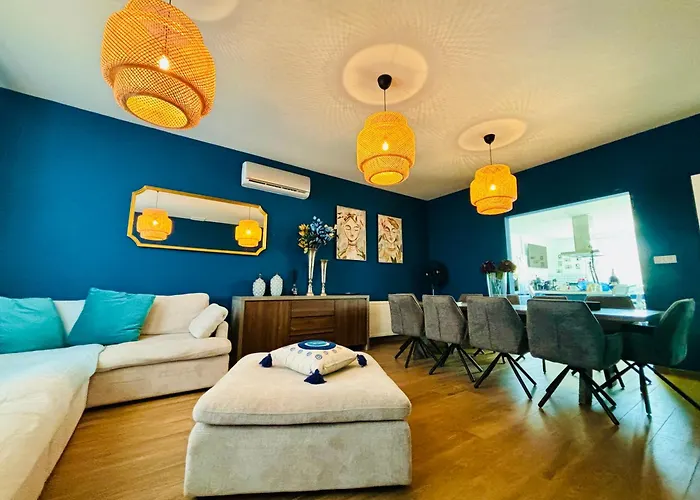 וילה The Blue House