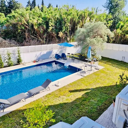 The Blue House Ларнака