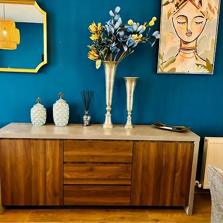 Вилла The Blue House *